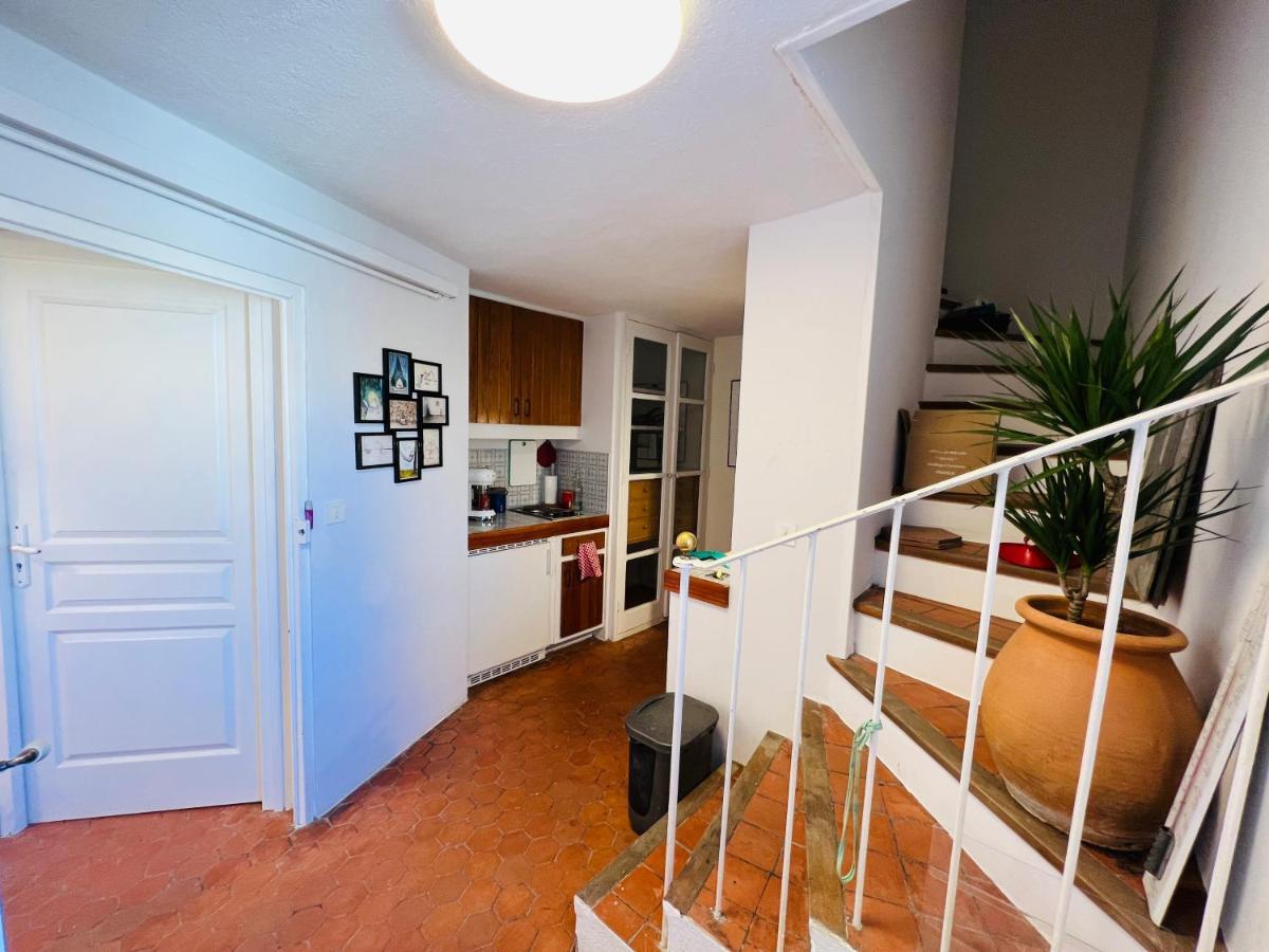 Penthouse Studio Privee Couple Ou Famille- La Maison Searle A Туртур Екстер'єр фото