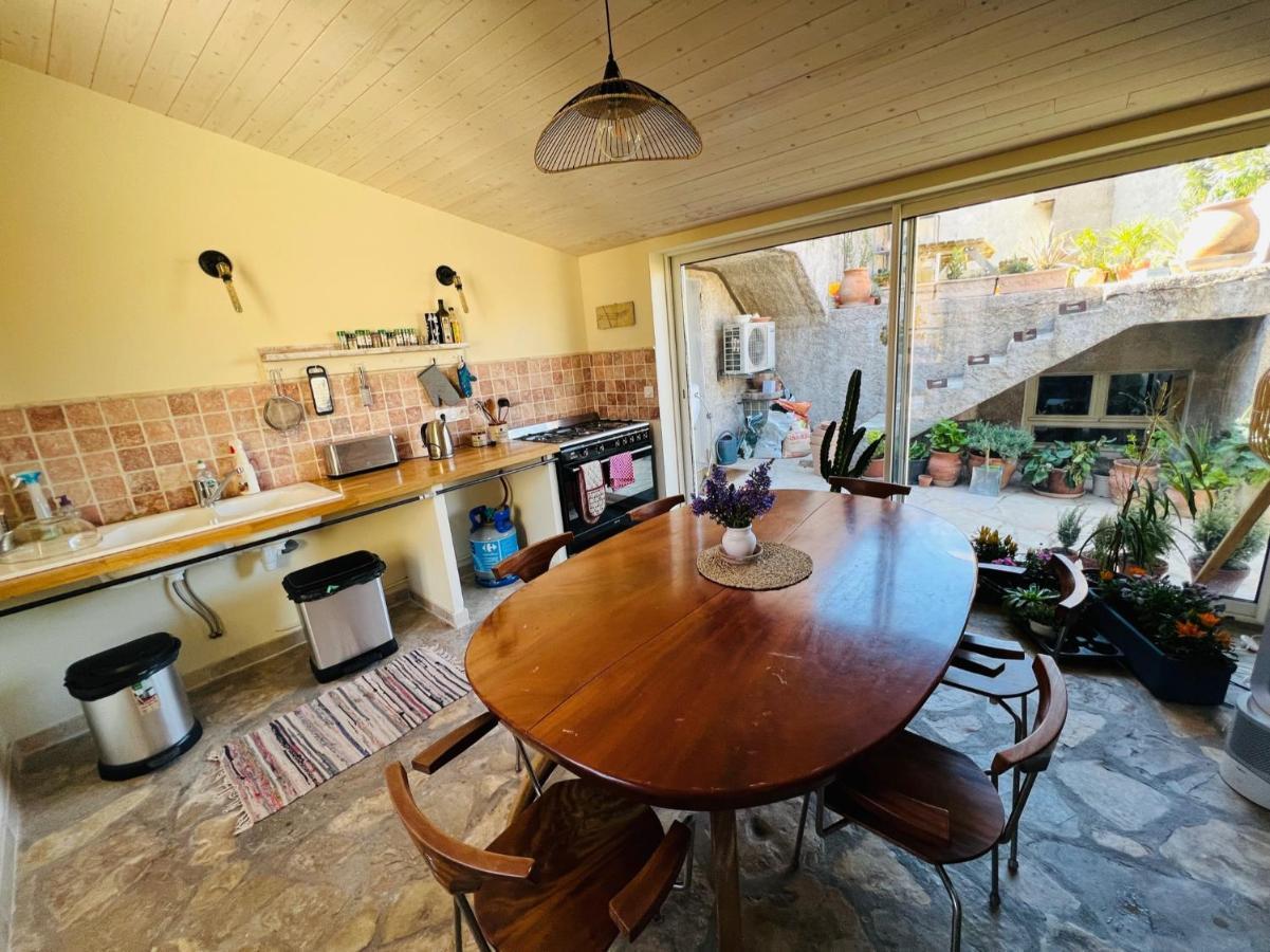 Penthouse Studio Privee Couple Ou Famille- La Maison Searle A Туртур Екстер'єр фото